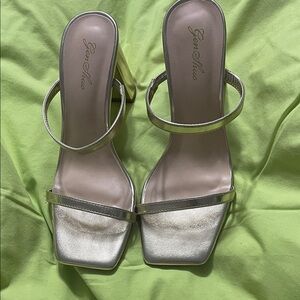 Genshuo Silver Women's Heels